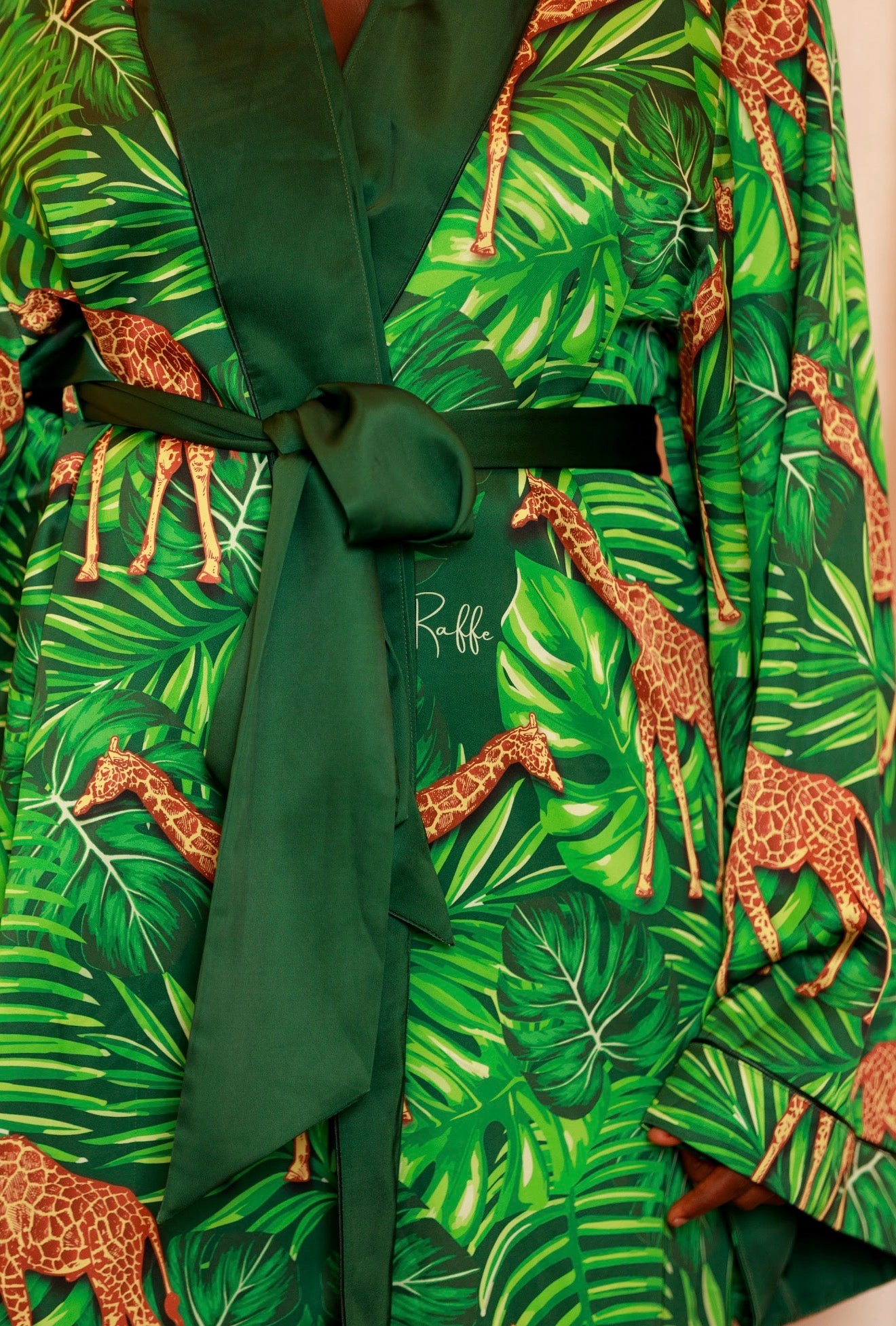 Giraffe Luxe Robe